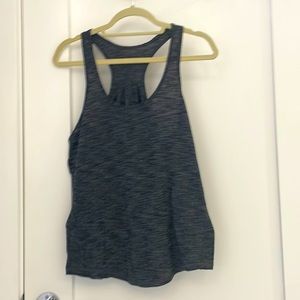 Lululemon grey tank top size 6.